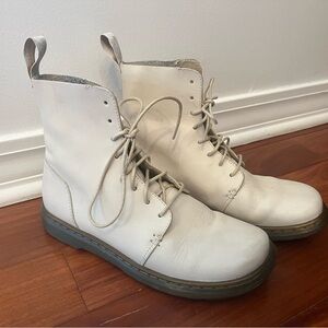 Rare Danica Cream Dr. Martens in a size 7